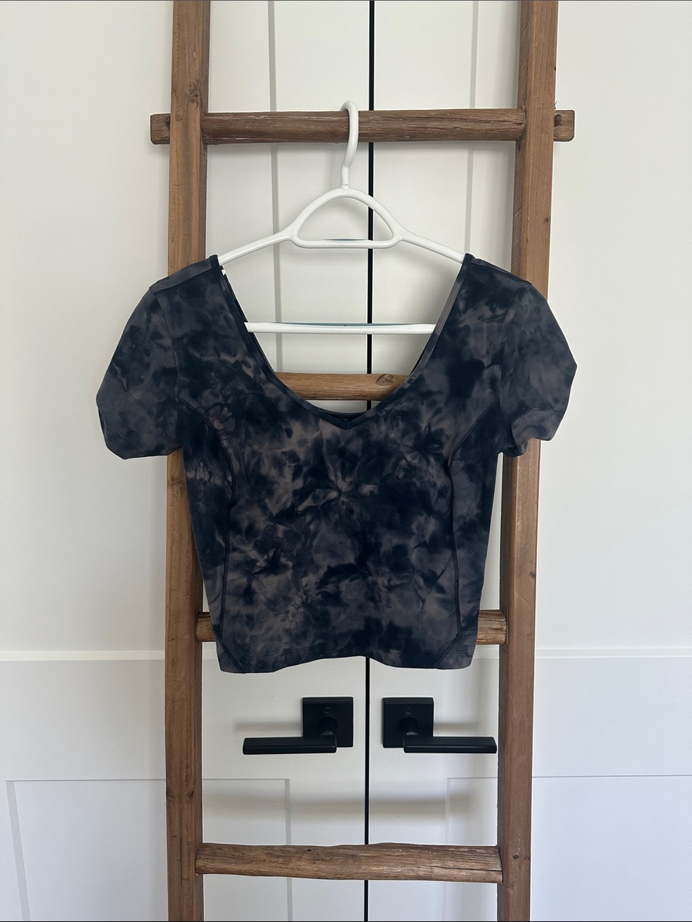 lululemon athletica Black Tie-Dye Scoop Crop Top